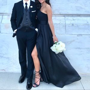 VERA WANG Bridesmaid Dress